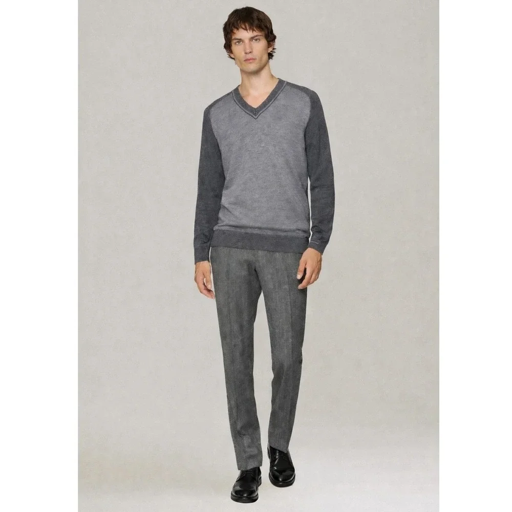 BANANA REPUBLIC Extra Fine Merino‎ Wool V-Neck Sweater Two Tone Gray Mens Sz L
